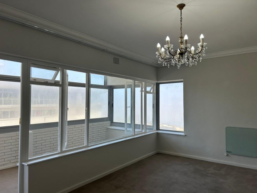 1 Bedroom Property for Sale in Mouille Point Western Cape